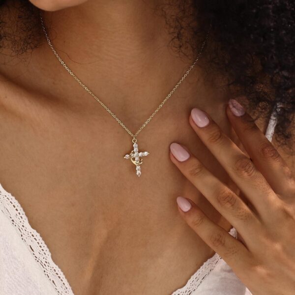 Christian Religious Symbola Drop Classic Crown & Cross Pendant Choker Easter Necklace For Women & Men & Girls Pretty Crown Cross Necklace For Daily Party Clothing Decor Trendy All-match & Exquisite Je - Image 4